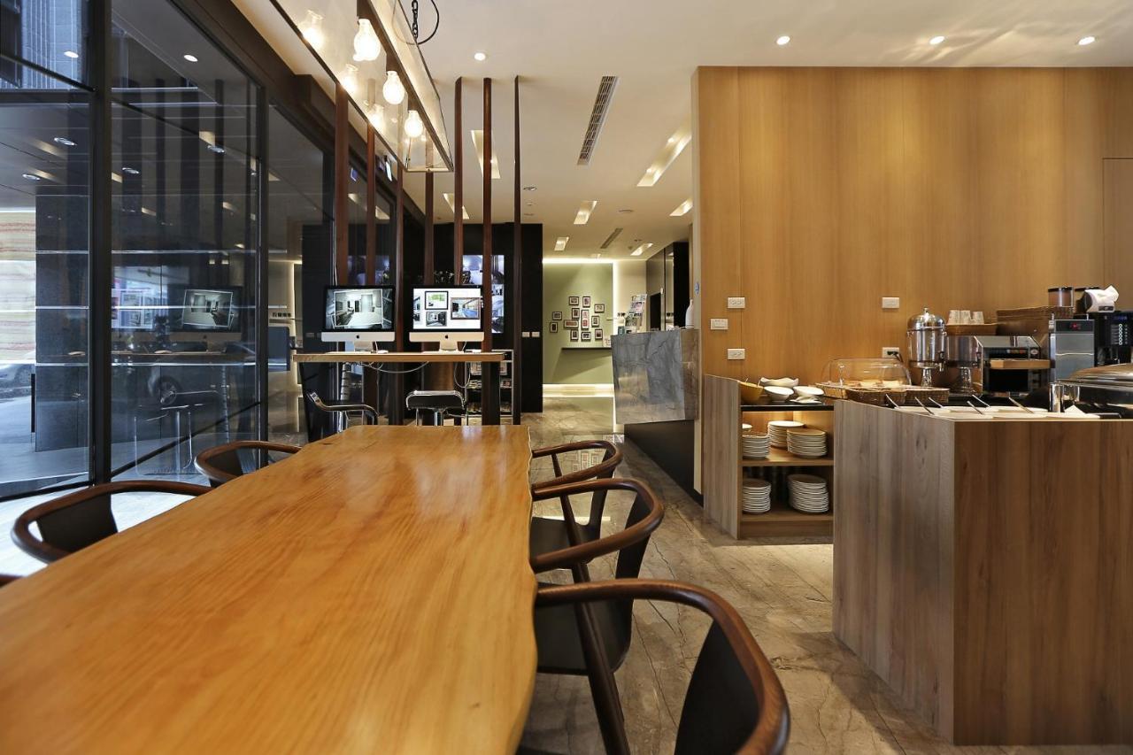 Miller Inn Taichung Esterno foto