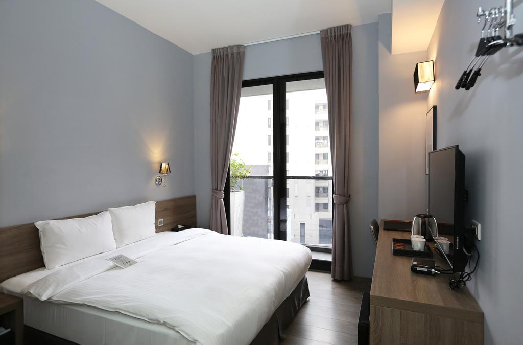 Miller Inn Taichung Esterno foto